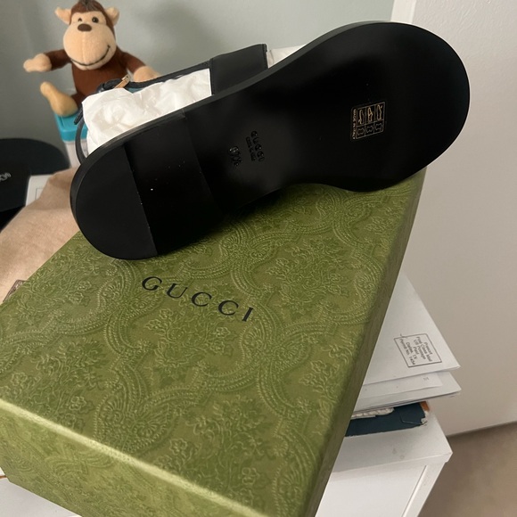 Lifford Gucci Sandals - Picture 8 of 8